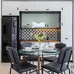 Minimalist 2Br In Dubai Hills