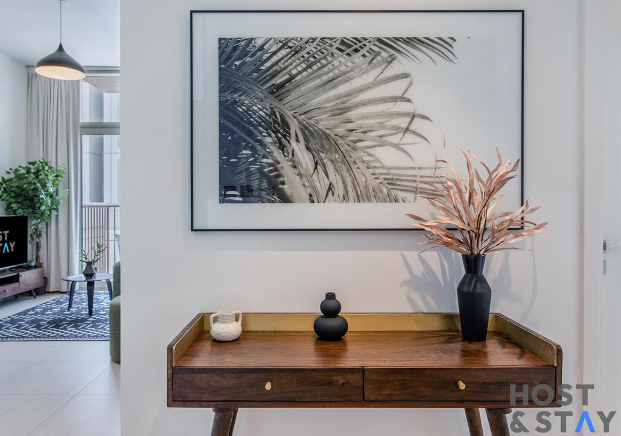 Minimalist 2br In Hills