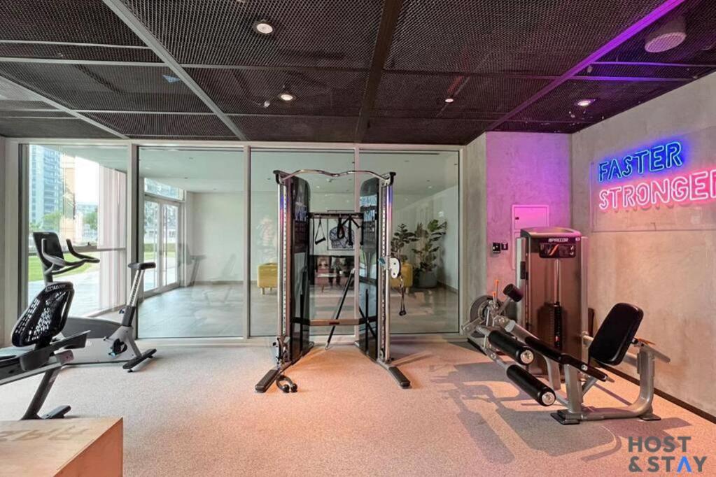 Minimalist 2br In Hills *